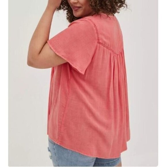 Torrid Top Womens 3X Coral Orange Smocked Flutter Sleeve Challis Boho Flowy - Picture 5 of 9